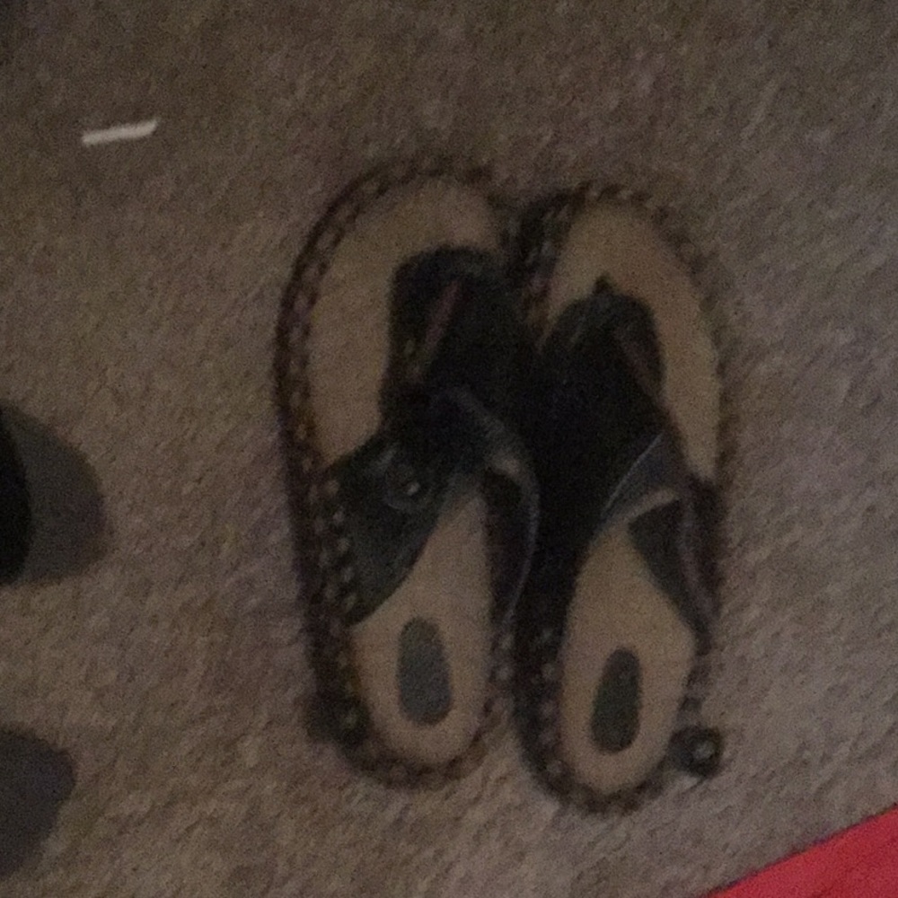 Sandals - Picture 1 of 1